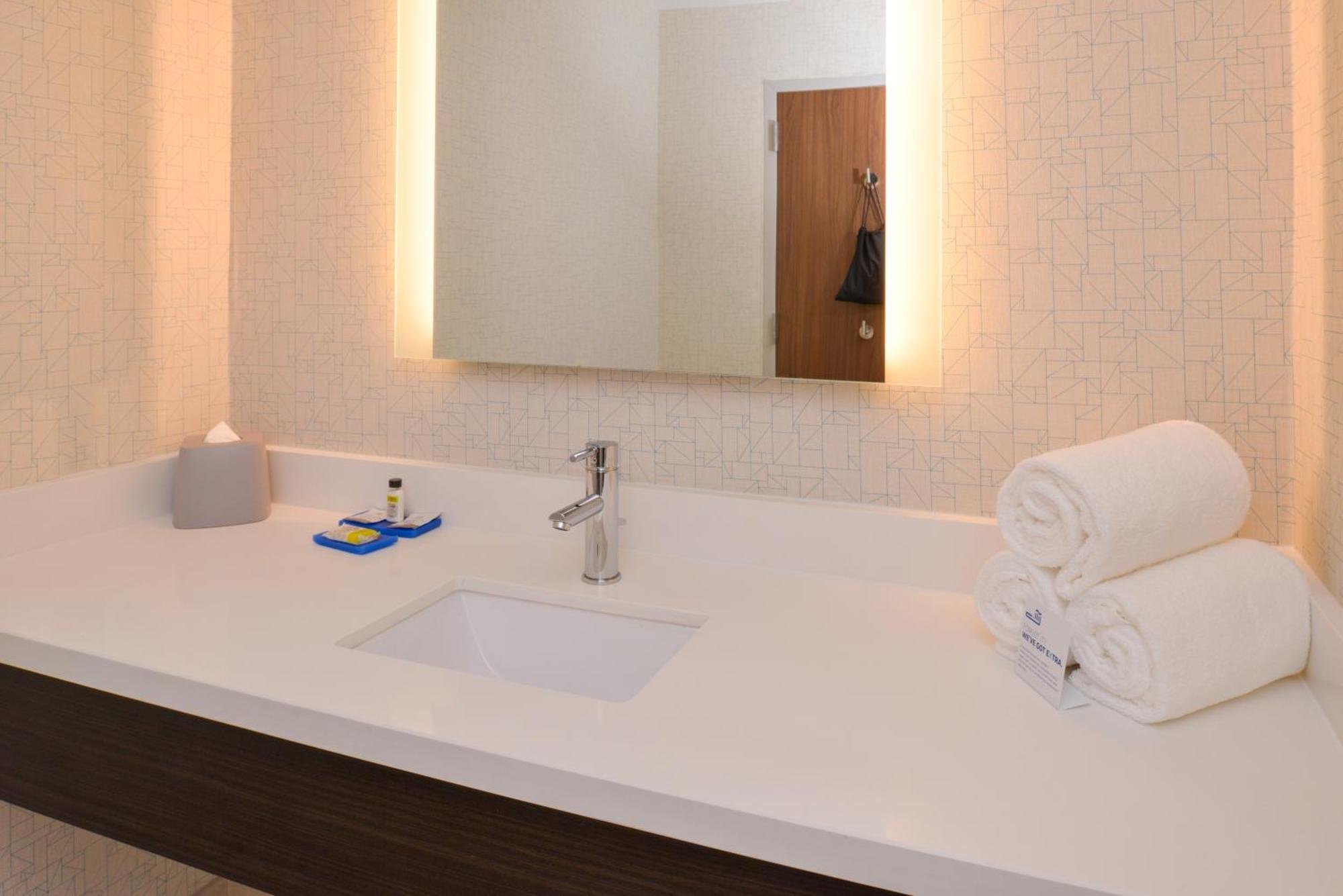 Holiday Inn Express & Suites - Shreveport - Downtown By Ihg Extérieur photo